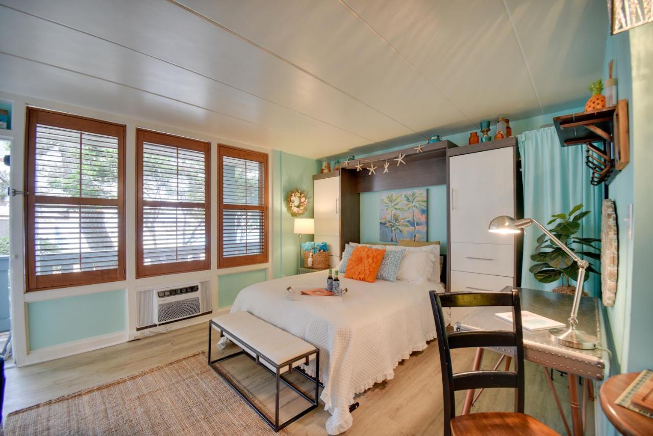 Chic Virginia Beach Retreat - Pool, Steps To Beach Ngoại thất bức ảnh