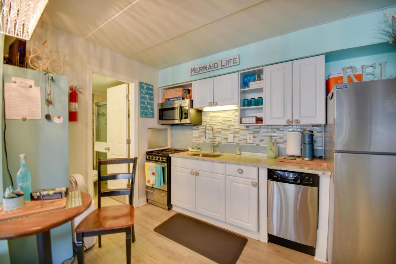 Chic Virginia Beach Retreat - Pool, Steps To Beach Ngoại thất bức ảnh