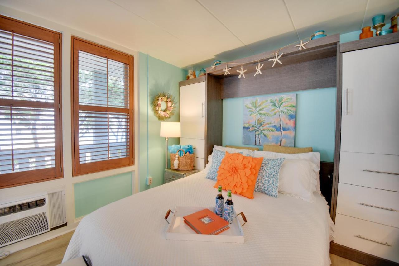 Chic Virginia Beach Retreat - Pool, Steps To Beach Ngoại thất bức ảnh