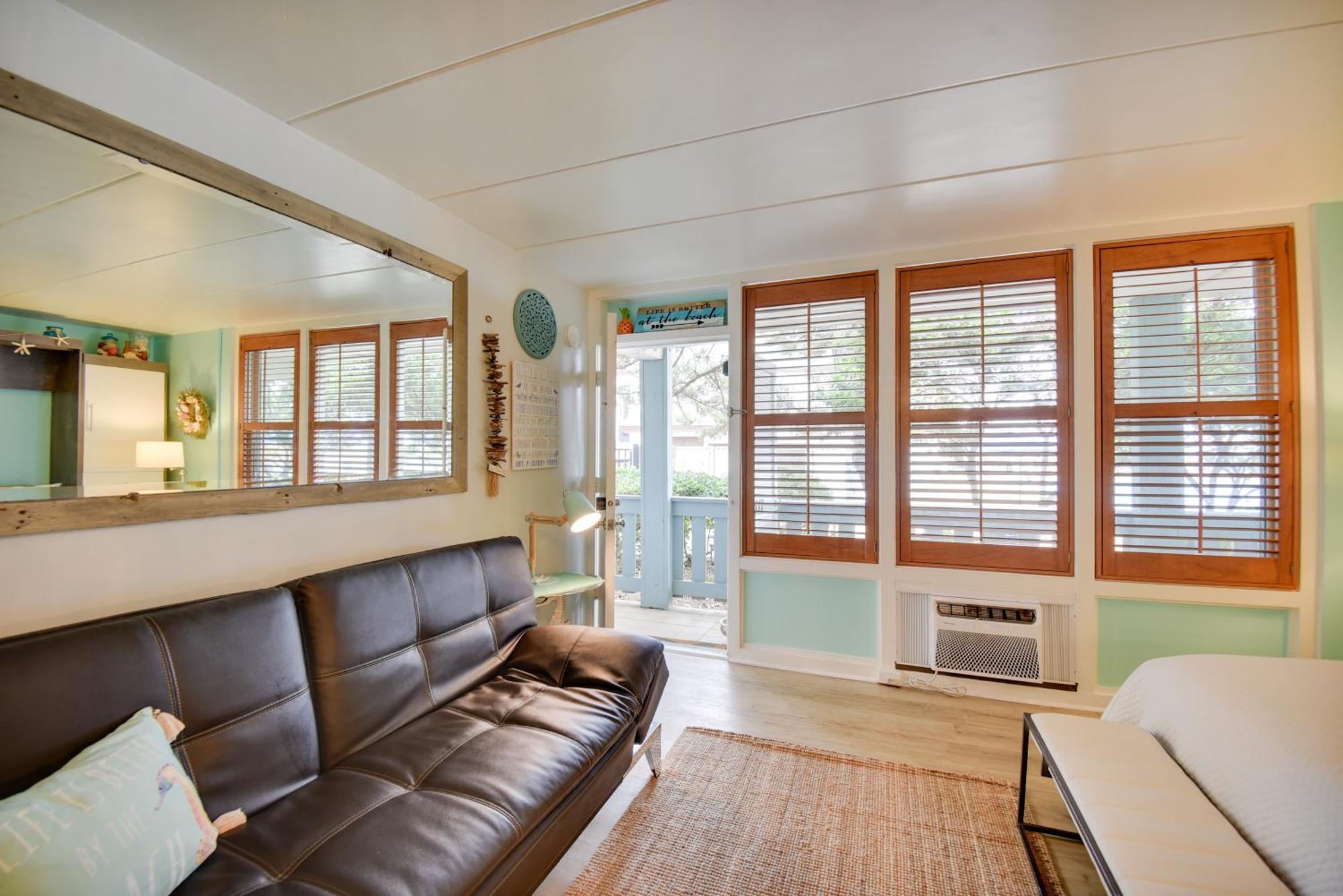 Chic Virginia Beach Retreat - Pool, Steps To Beach Ngoại thất bức ảnh