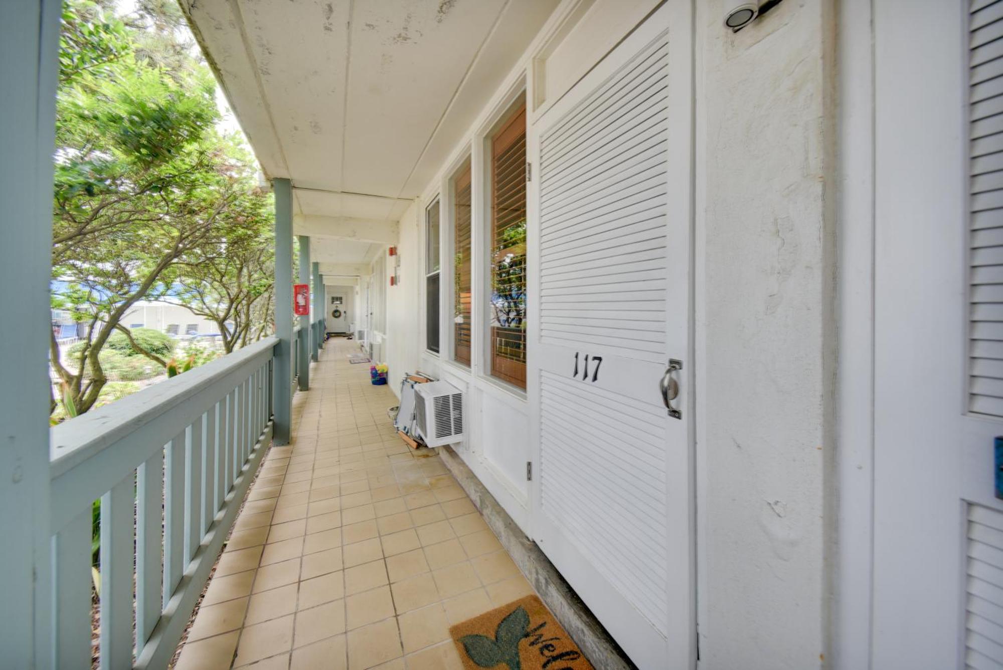 Chic Virginia Beach Retreat - Pool, Steps To Beach Ngoại thất bức ảnh