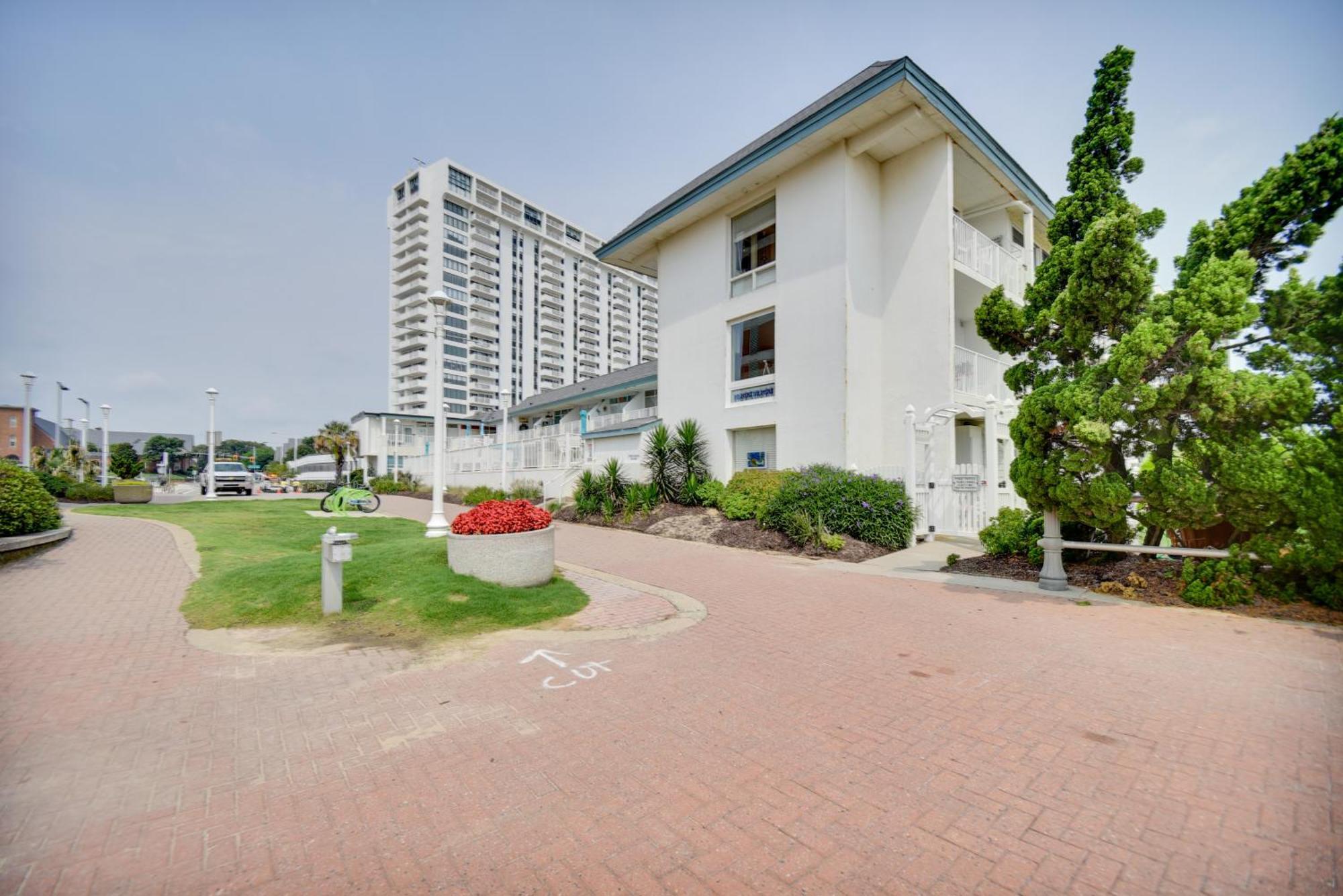 Chic Virginia Beach Retreat - Pool, Steps To Beach Ngoại thất bức ảnh